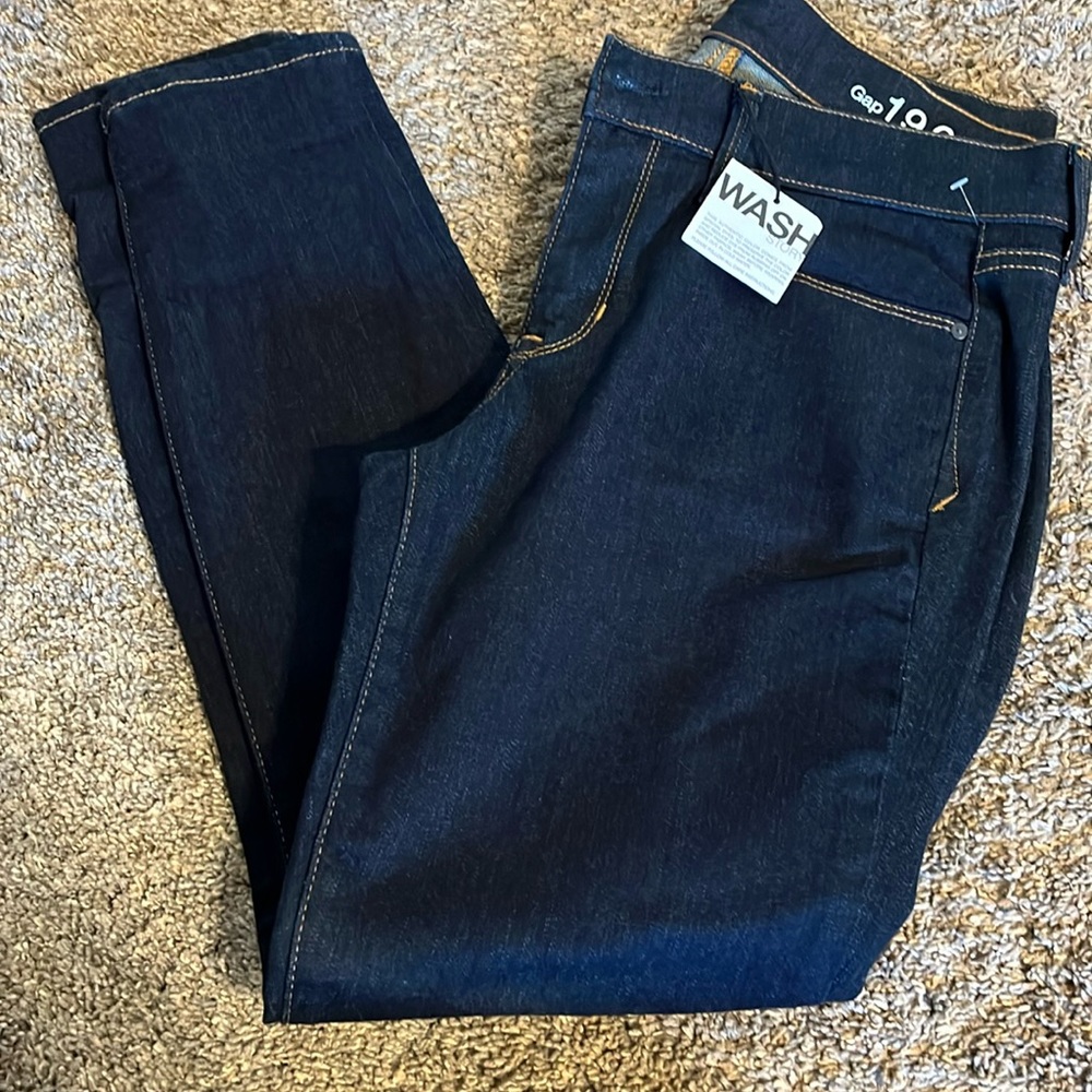 Brand NWT Gap legging Jean